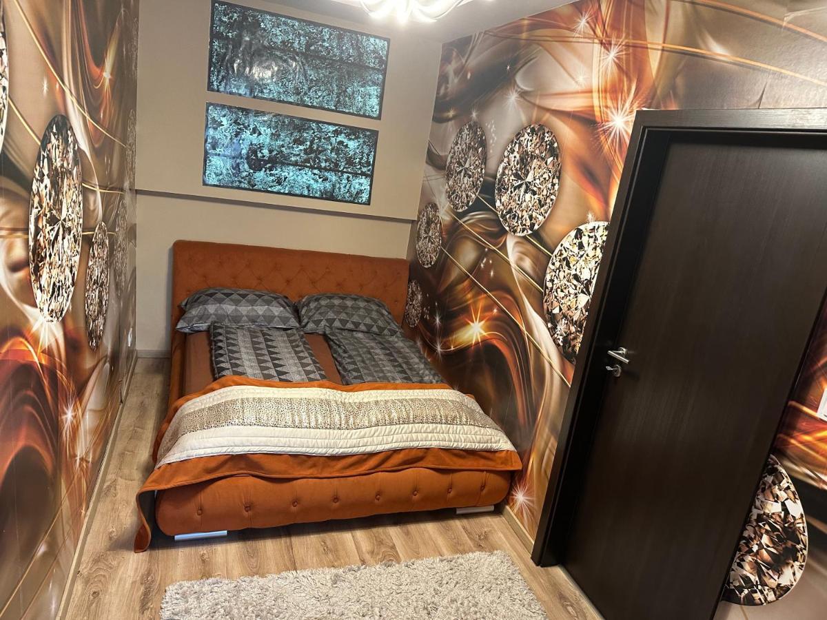 Mox Downtown Apartman Дебрецен Экстерьер фото